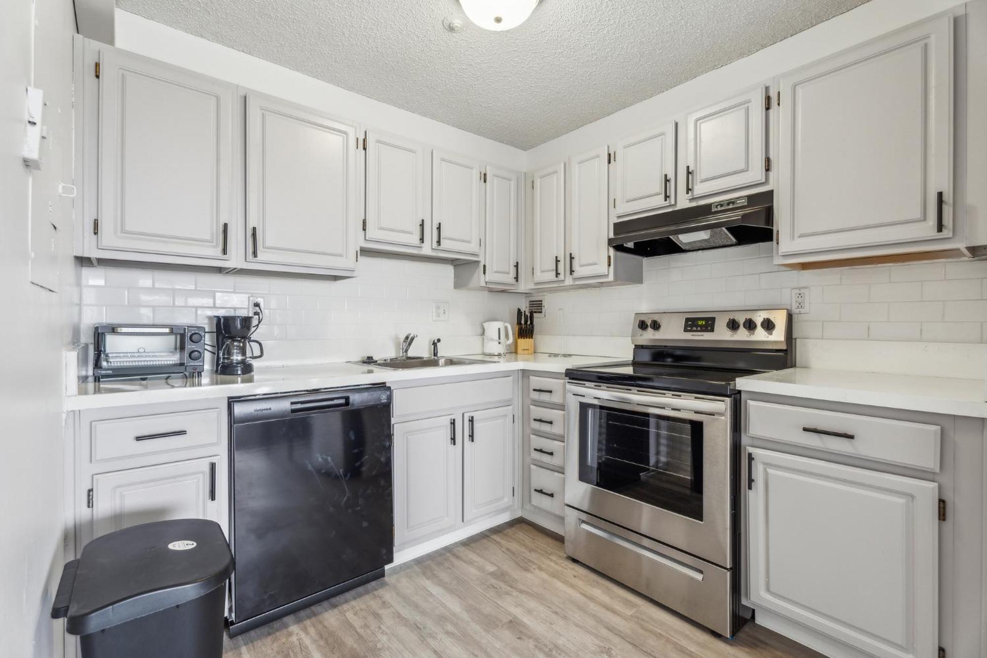 Apartment Legacy At Imperial Village 816 I 2 Bed 2 Bath